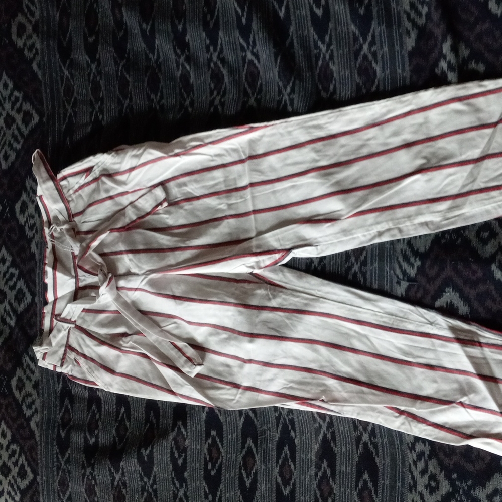 Striped crop pants